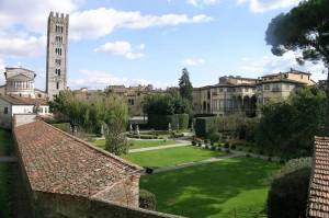 Rest In Lucca Apartments & Suites