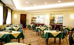 Hotel Mondial
