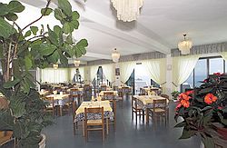 Hotel Holiday