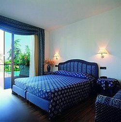 Yachting Hotel Mistral