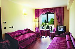 Admiral Hotel Villa Erme