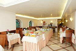 Mokinba Hotels Montebianco
