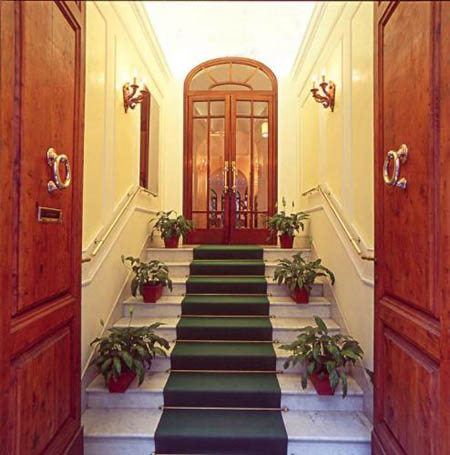 ASTORIA GARDEN HOTEL