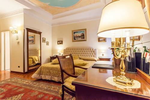 Daniel's Hotel