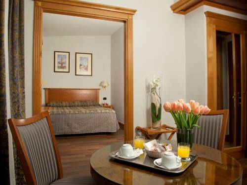 Hotel Diplomatic