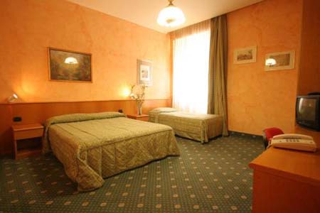 MARCO POLO HOTEL