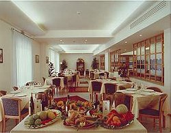Golden Tulip Rome Airport Isola Sacra