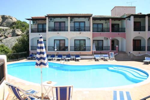 Hotel Club Li Graniti