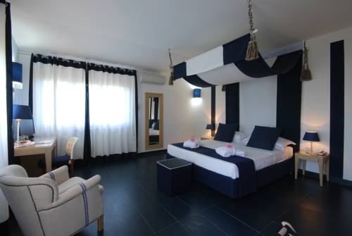 Cala Rosa Club Hotel