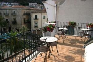 Palazzo Villelmi B&B