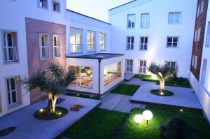 Admiral Park Hotel