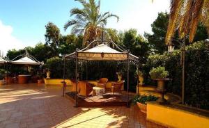 Hotel Domus Aurea