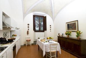 Villa Torre Rossa Apartments