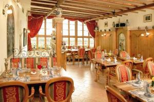 Ruster Resort