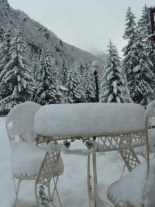 Charmant Petit Hotel