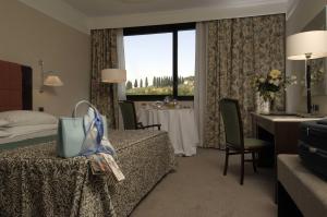 Firenze Hotel & Conference Center