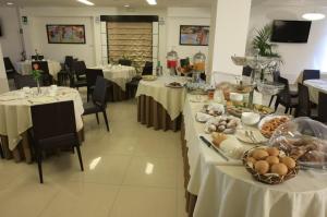 La Costiera Hotel