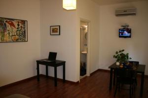 Lt Rooms