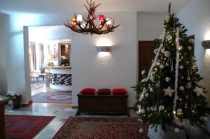 Cresta Et Duc Hotel