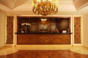 Ashley Hotel