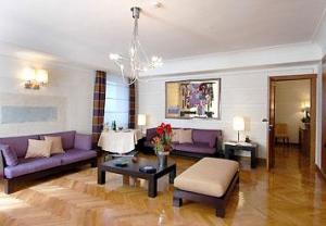 Renaissance Naples Hotel Mediterraneo