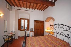 A La Casa Dei Potenti