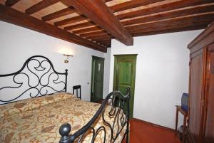 A La Casa Dei Potenti