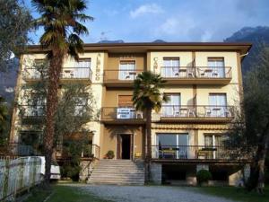 Hotel Carlo