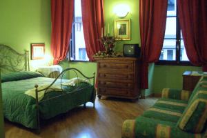 Eva's Rooms