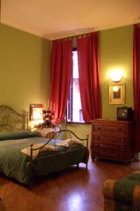 Eva's Rooms