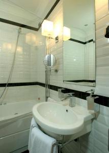 Mdm Luxury Rooms Guesthouse