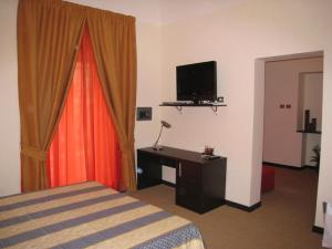 San Max Hotel
