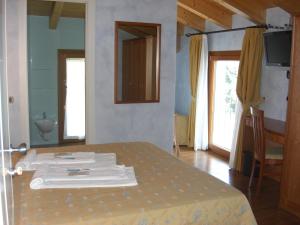 Azzano Holidays B&B