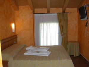 Azzano Holidays B&B