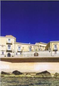 Royal Maniace Hotel
