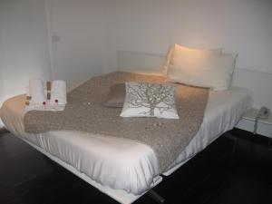 15.92 Hotel