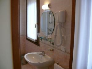 Hotel Marco Effe