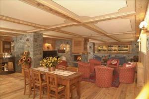 Hotel La Rouja