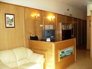 Fly Boutique Hotel