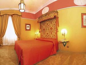 Castello Orsini Hotel