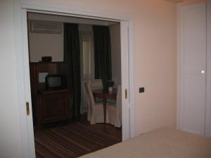 Hotel Adriano