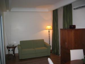 Hotel Adriano