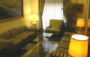 Hotel Flora