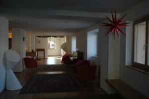Azalea Park Hotel
