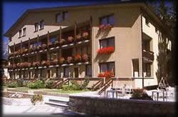 Jolly Residence