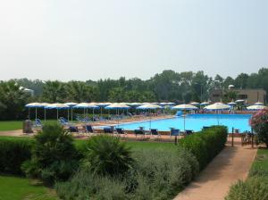 Cosmopolitan Golf & Beach Resort