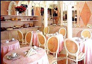Demidoff Hotel