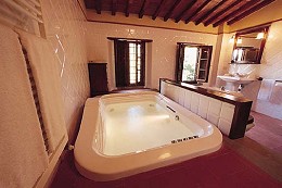 Monsignor Della Casa Country Resort