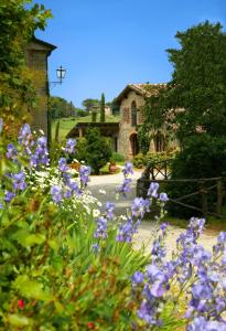 Monsignor Della Casa Country Resort