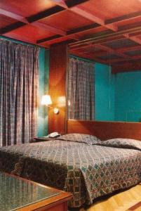 Madison Hotel